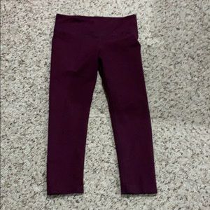Fabletics legging. Size XS. Length 25.5” Maroon